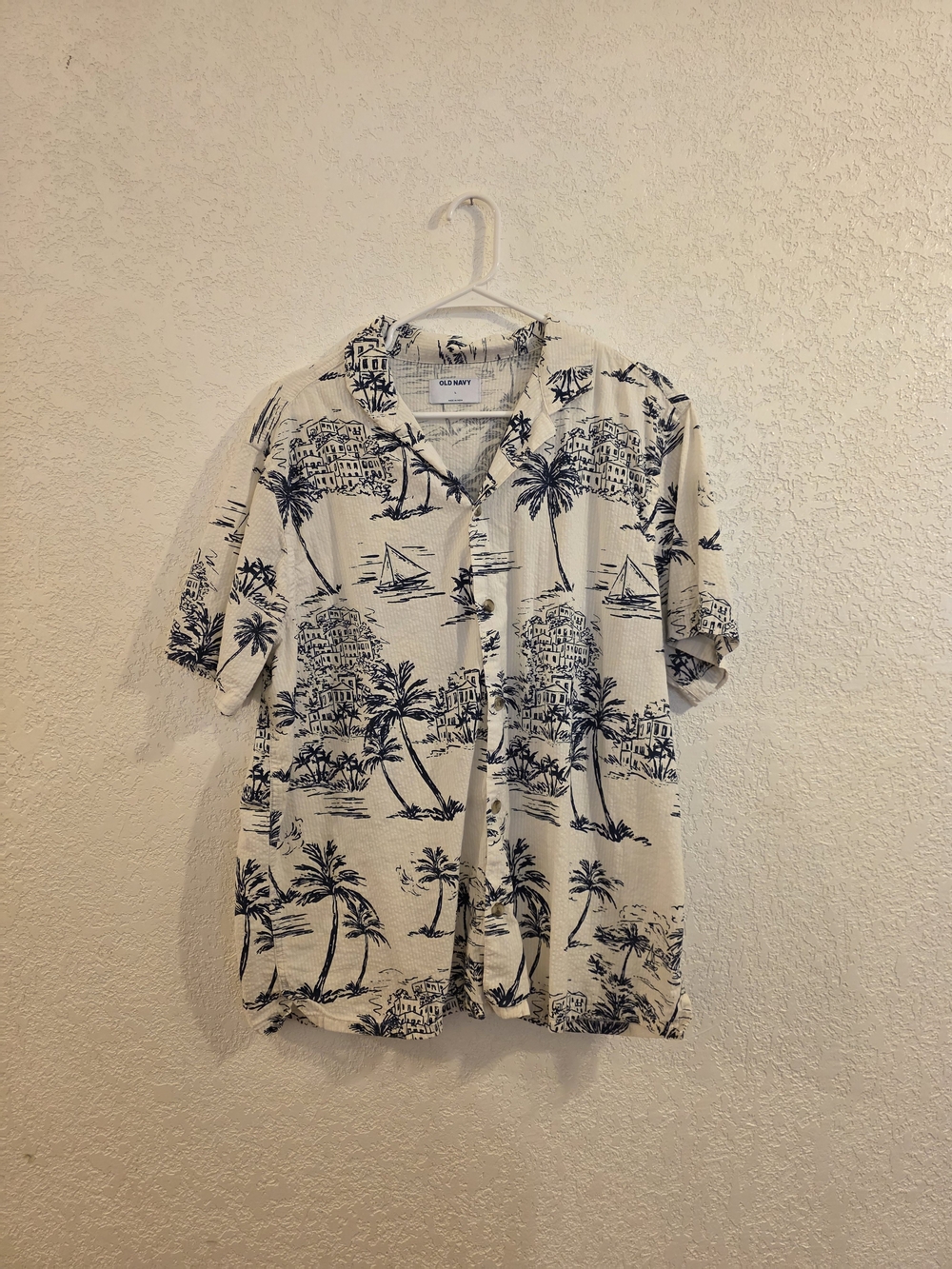 Old Navy Cream Button-Front Hawaiian Shirt with Navy Tropical Print